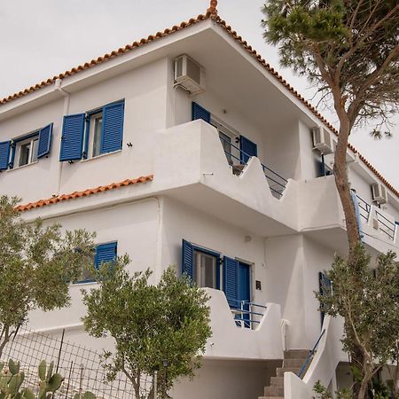 Haris Apartments 3-4 Armenistis  Exterior photo